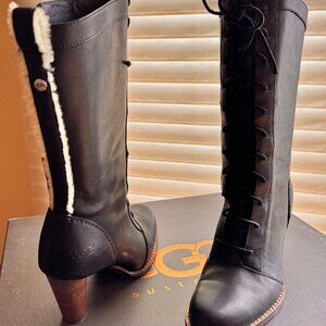 Ugg Rosie Black Leather Lace Up Front Shearling Style Boot, Sz 8 EUC